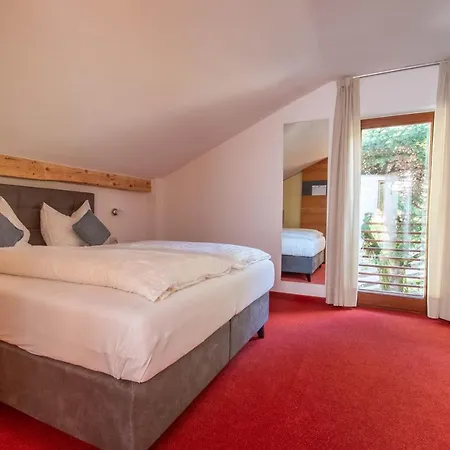 Tiroler Kreuz Hotel