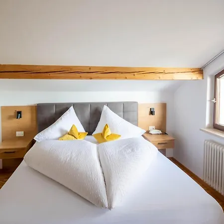 Tiroler Kreuz Hotel *