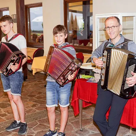 Tiroler Kreuz Hotel *